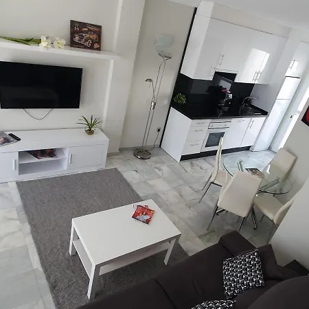 Beautiful House In Elviria, With 2 Bedrooms, 2 Swimming Pools, Sauna, Jacuzzi, Gym, Wifi