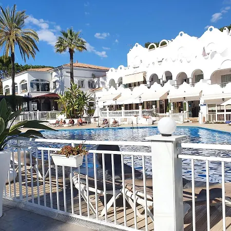 Beautiful House In Elviria, With 2 Bedrooms, 2 Swimming Pools, Sauna, Jacuzzi, Gym, Wifi Marbella
