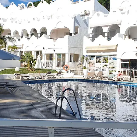 Beautiful House In Elviria, With 2 Bedrooms, 2 Swimming Pools, Sauna, Jacuzzi, Gym, Wifi Holiday home Marbella