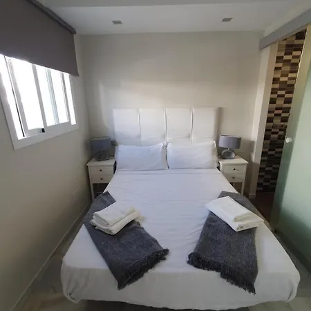 Beautiful House In Elviria, With 2 Bedrooms, 2 Swimming Pools, Sauna, Jacuzzi, Gym, Wifi Marbella