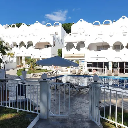 Beautiful House In Elviria, With 2 Bedrooms, 2 Swimming Pools, Sauna, Jacuzzi, Gym, Wifi Marbella