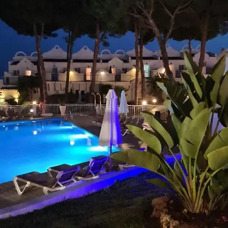 Beautiful House In Elviria, With 2 Bedrooms, 2 Swimming Pools, Sauna, Jacuzzi, Gym, Wifi * Marbella
