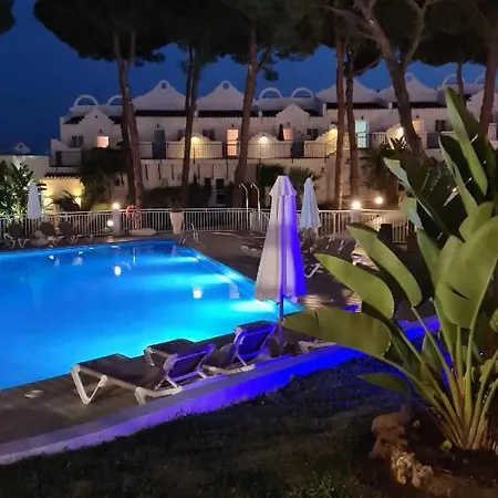 Beautiful House In Elviria, With 2 Bedrooms, 2 Swimming Pools, Sauna, Jacuzzi, Gym, Wifi *